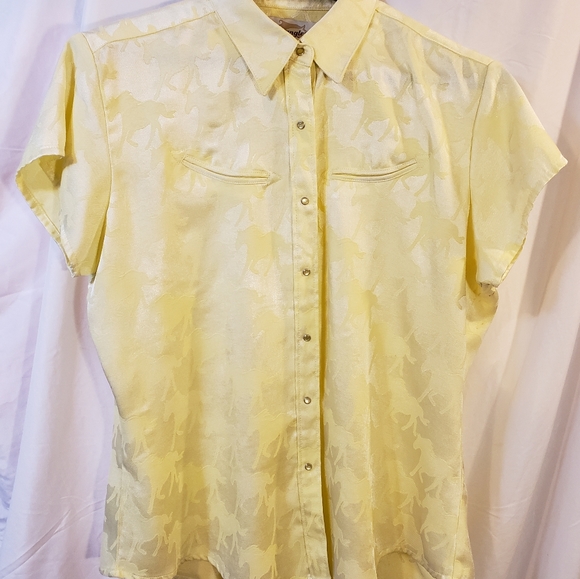 Wrangler Tops - Women's pearl snap button up western Wrangler top (c2) 38" Chest By 13" Long